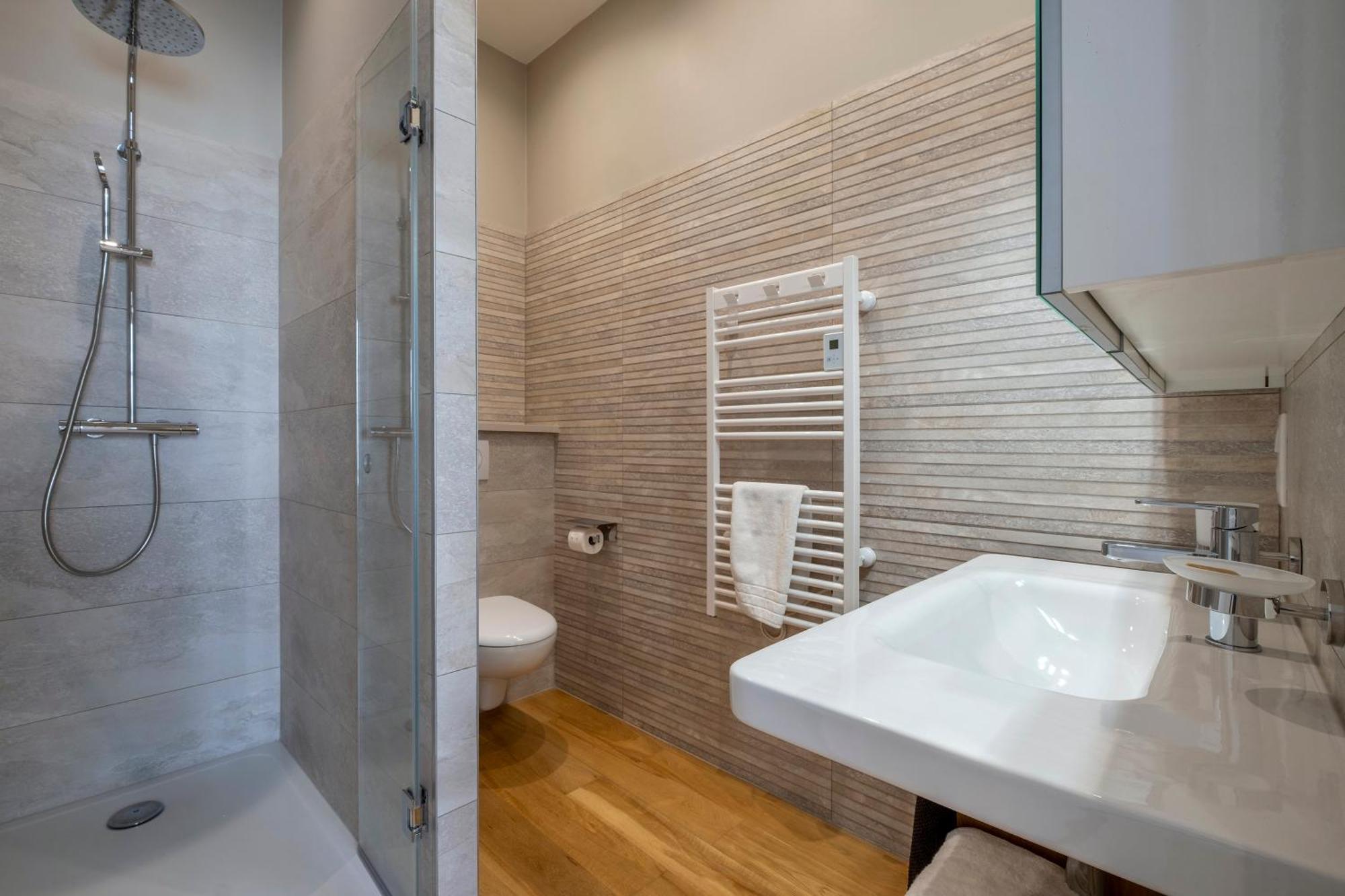 Escale Rochelaise B&B, Spa Bain Nordique Et Sauna Tonneau Ла-Рошель Екстер'єр фото